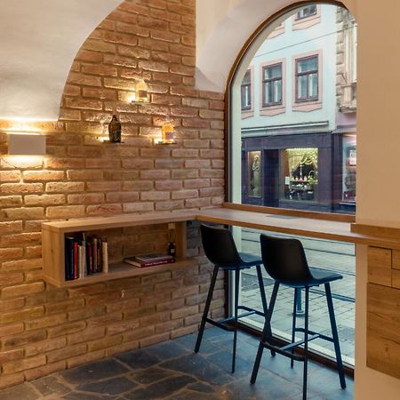 White Wolf Boutique Apartments Оломоуц Экстерьер фото