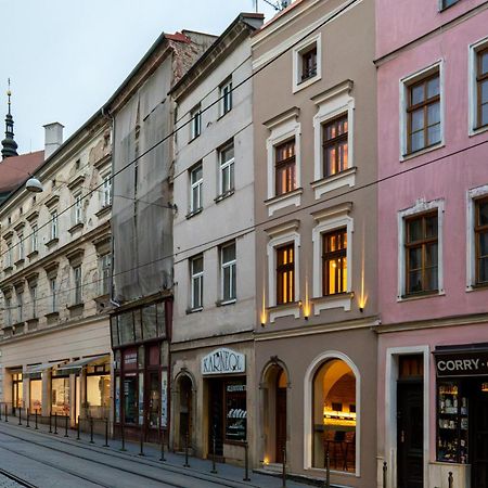White Wolf Boutique Apartments Оломоуц Экстерьер фото