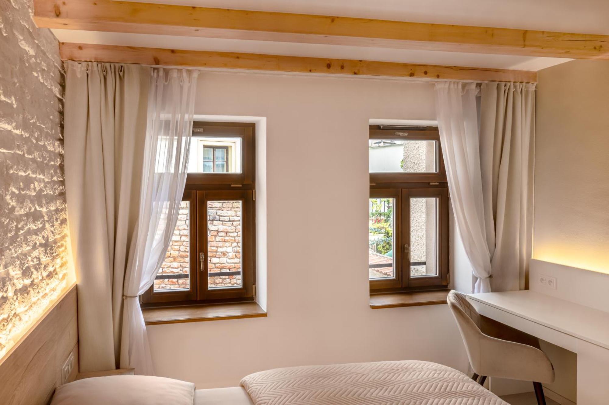 White Wolf Boutique Apartments Оломоуц Экстерьер фото
