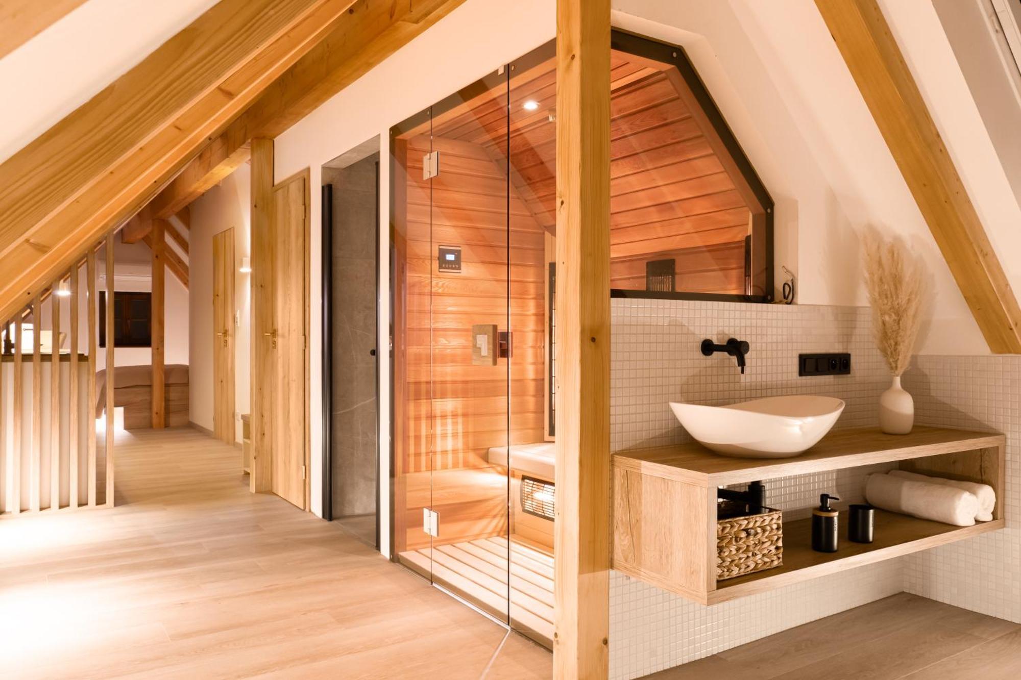 White Wolf Boutique Apartments Оломоуц Экстерьер фото